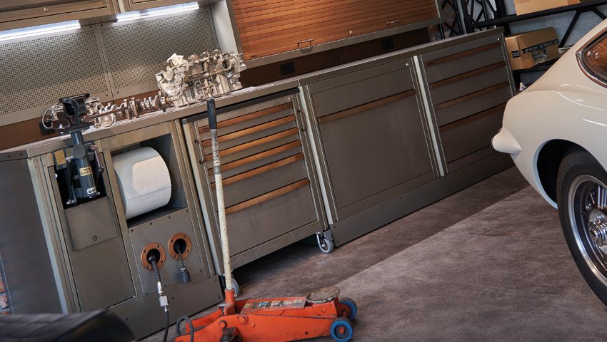 Mobili per officina con cassetti e cric per auto di 3D Beta ideali per soluzioni di stoccaggio personalizzate per l'officina